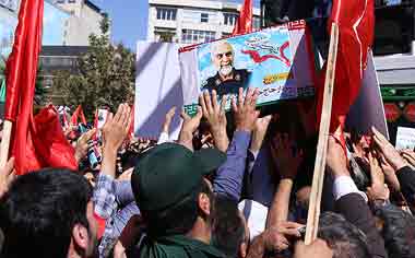 تصاویر مراسم تشییع پیکر سردار شهید حسین همدانی در تهران